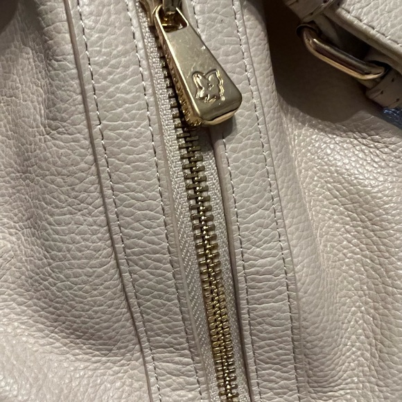 Ora Delphine bucket bag with makeup case - Picture 8 of 11